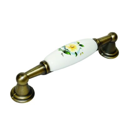 Maner din zamac cu ceramica Ademir 96 mm, antic